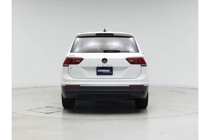 $19990 : Volkswagen Tiguan 2022 SE 4d image 6