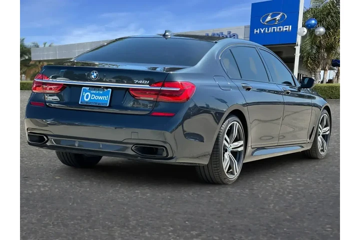 $19599 : BMW 7 Series 2019 740i 4dr S image 6