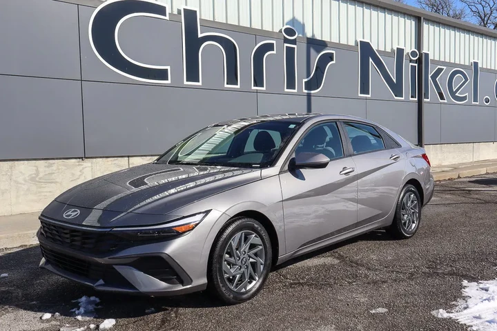 $17988 : 2024 Elantra SEL IVT image 1