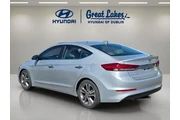 $8266 : Hyundai ELANTRA 2017 Limited thumbnail