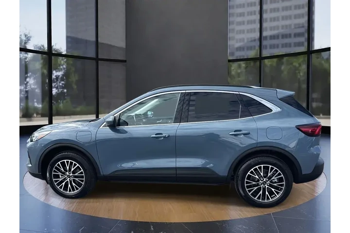 $38980 : Ford Escape Plug-In Hybrid 2 image 5