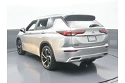 $24491 : Mitsubishi Outlander PHEV 20 thumbnail
