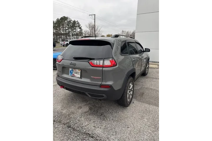 Jeep Cherokee 2022 4x4 Trail image 3