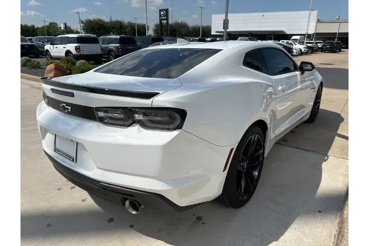$36849 : Chevrolet Camaro 2023 LT1 2d image 5