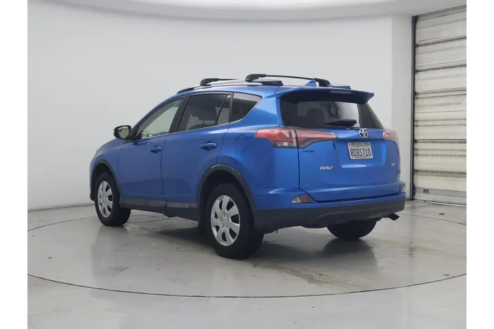 $20998 : Toyota RAV4 2018 LE 4dr SUV image 2