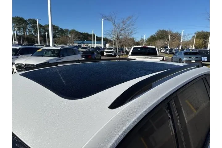 $19515 : Volkswagen Tiguan 2021 SE 4d image 9