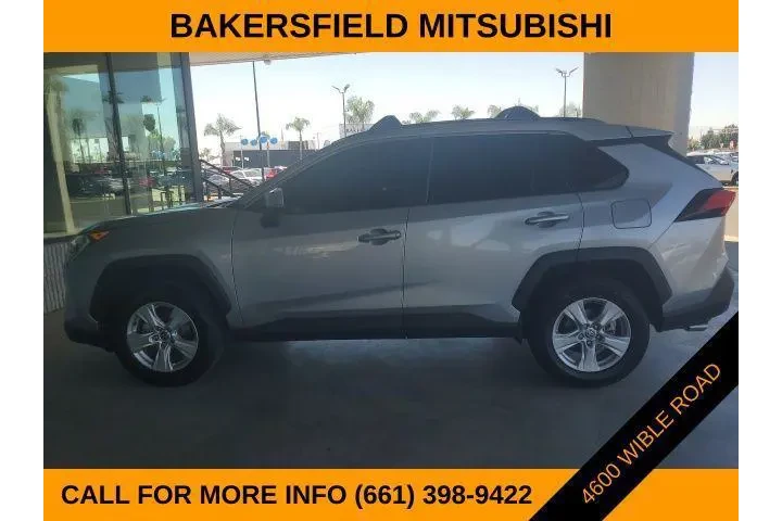 $25699 : Toyota RAV4 2021 AWD XLE 4dr image 8