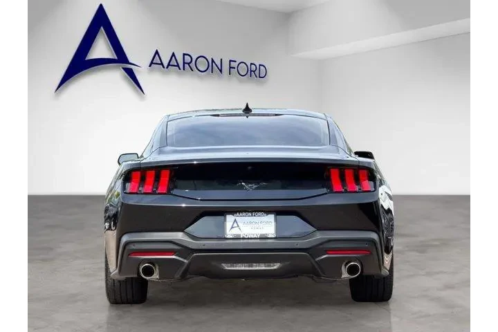 $33834 : Ford Mustang 2025 EcoBoost 2 image 5