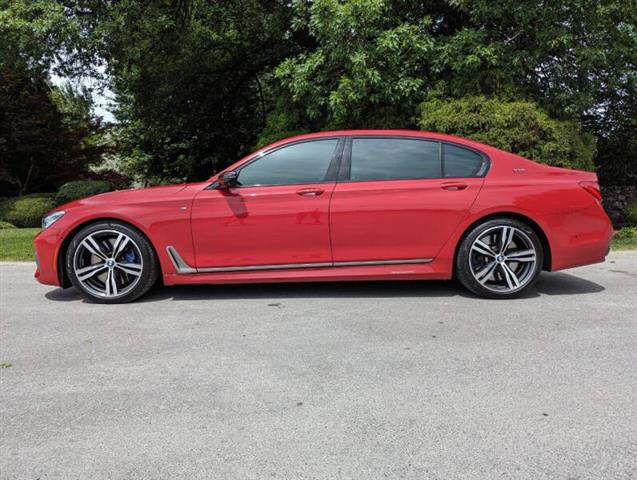 $61799 : 2018 BMW 7 Series M760i xDrive image 10