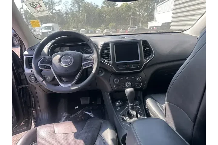 Jeep Cherokee 2022 4x4 Latit image 6