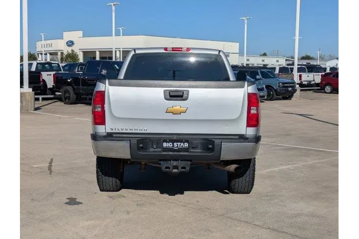 $13995 : Chevrolet Silverado 2500HD 2 image 4