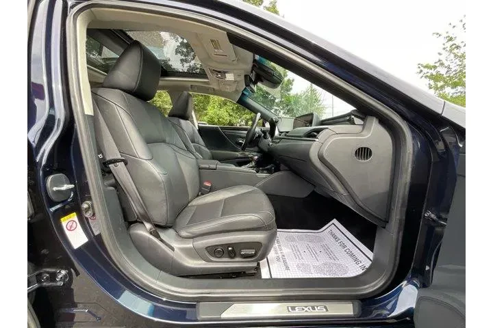 $20485 : Lexus ES 350 2019 F SPORT 4d image 8