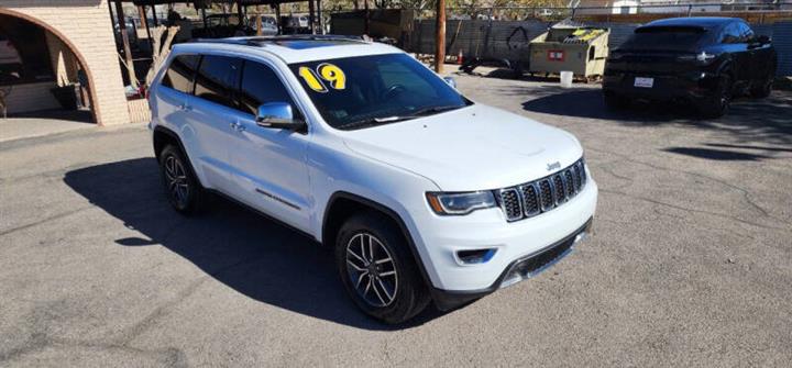 $18995 : 2019 Grand Cherokee Limited image 10