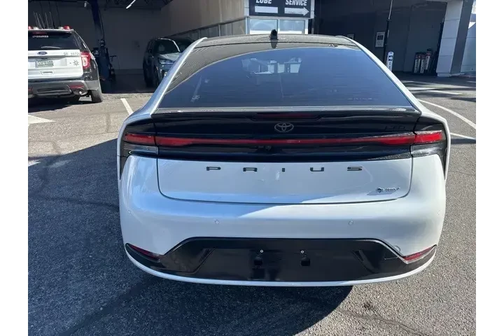 $34012 : Toyota Prius 2026 Limited 4d image 6