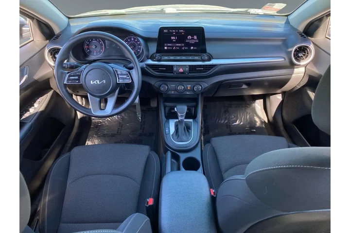 $23340 : Kia Forte 2023 image 10