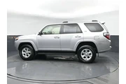 $36826 : Toyota 4Runner 2024 4x4 SR5 thumbnail