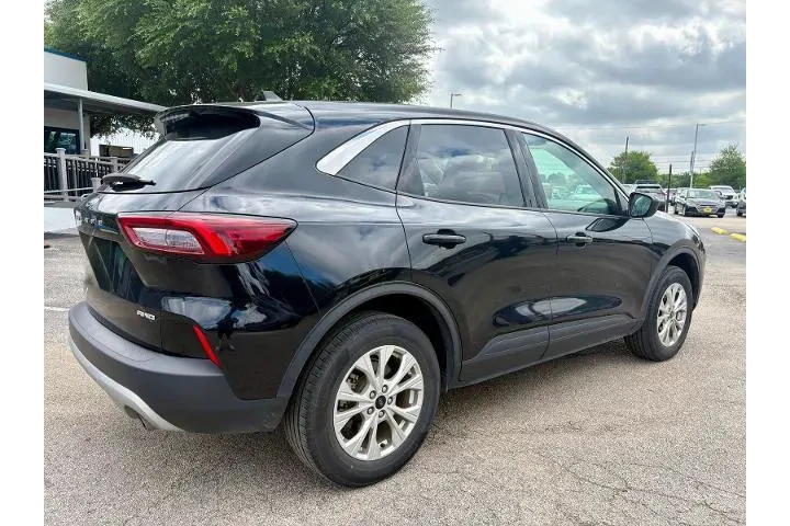$20770 : Ford Escape 2024 AWD Active image 8