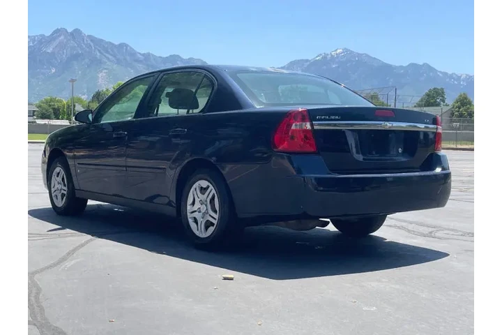 $2400 : 2006 Malibu LS image 4