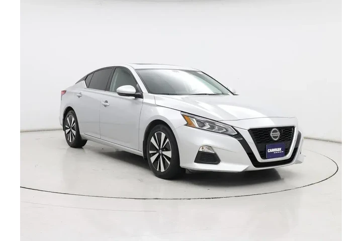 $19998 : Nissan Altima 2022 2.5 SV 4d image 1