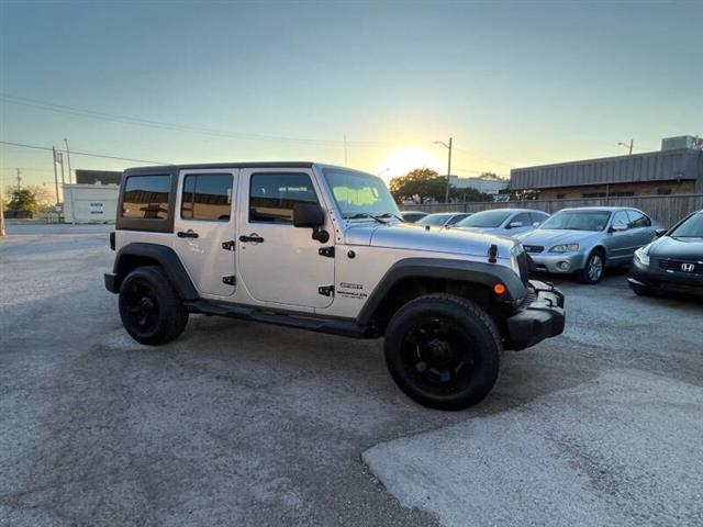 $13900 : 2011 Wrangler Unlimited Sport image 4