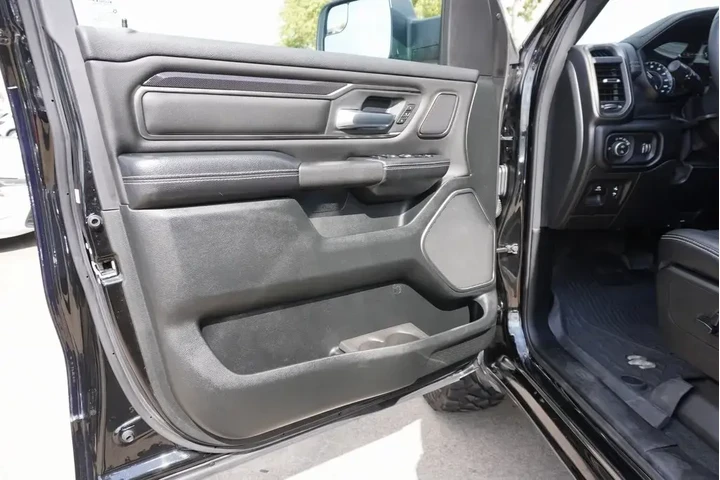 $36488 : Ram 1500 2021 4x4 Rebel 4dr image 9