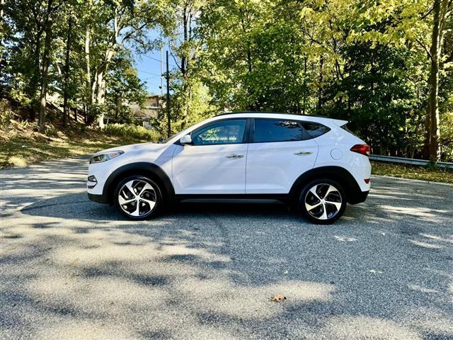 $10495 : 2016 HYUNDAI TUCSON2016 HYUND image 8