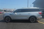 $30550 : 2019 Navigator Select SUV V-6 thumbnail