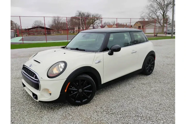 $8997 : 2016 MINI Hardtop 2 Door Coop image 2