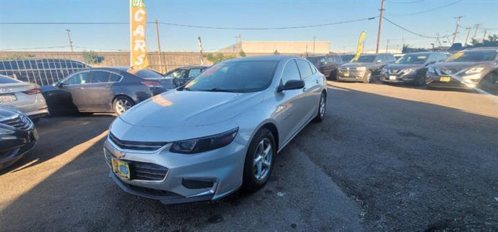 $11999 : 2016 Malibu LS image 3