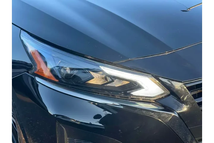 $19995 : Nissan Altima 2025 2.5 SR 4d image 9