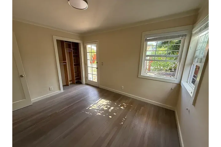 $3000 : CHARMING SINGLE FAMILY RANCH image 6