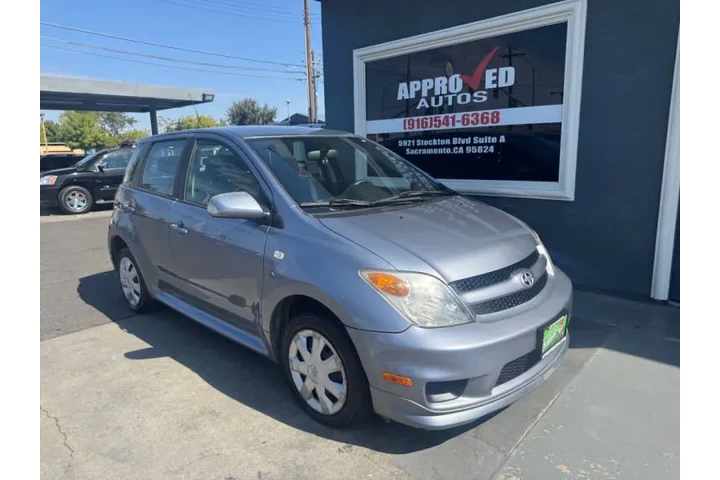 $7998 : 2006 xA image 2