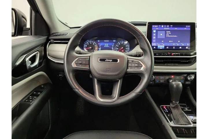 $22998 : Jeep Compass 2022 4x4 Limite image 10