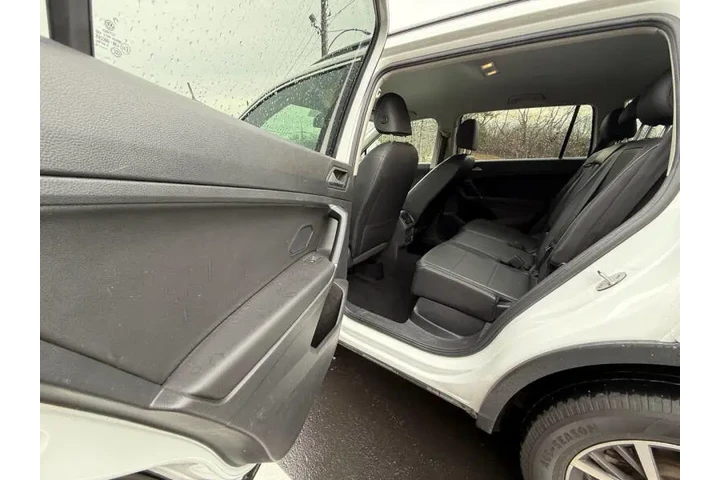 $9999 : 2020 Tiguan SE 4Motion image 10