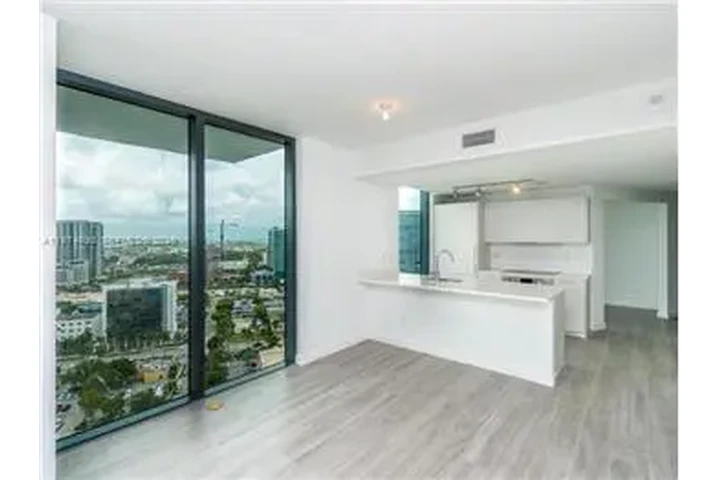 $4900 : Rental property with 2 bedro image 6