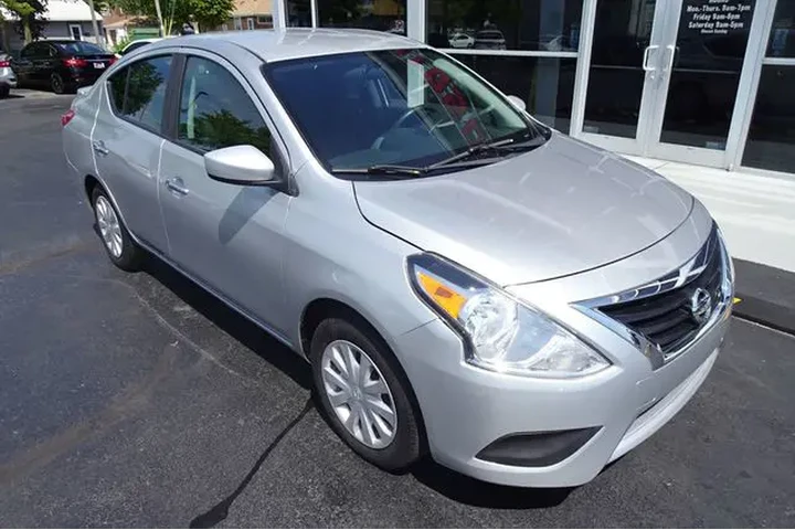 $9990 : 2019 Versa Sedan image 9