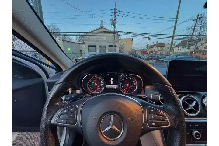2018 MERCEDES-BENZ GLA2018 ME image 8