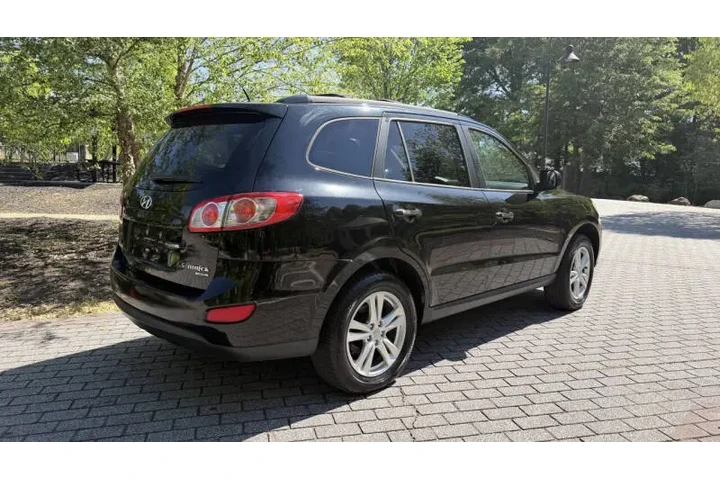 $3800 : 2011 Santa Fe Limited image 10