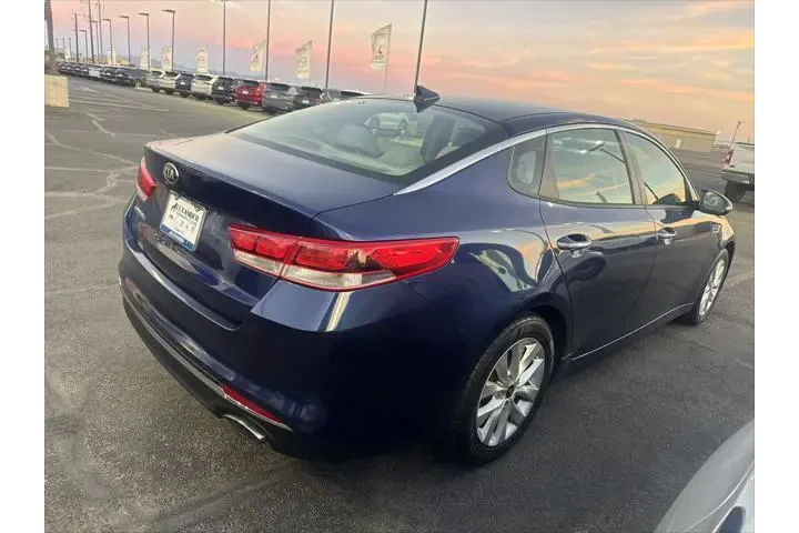 $7999 : Kia Optima 2016 LX 4dr Sedan image 5