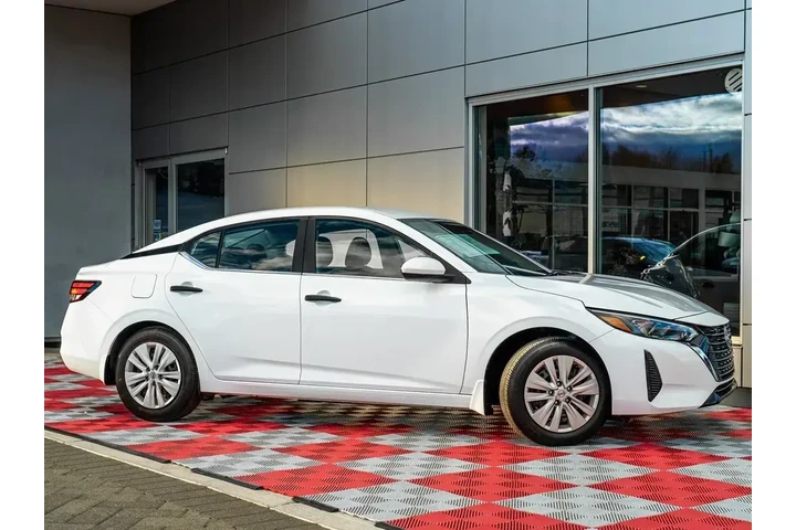 $17688 : Nissan Sentra 2024 S 4dr Sed image 3