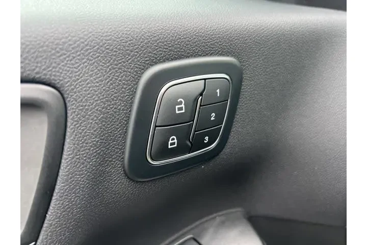 $22325 : Ford Escape 2023 AWD Active image 8