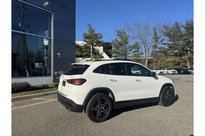 $24227 : Mercedes-Benz GLA 2021 AWD G image 6