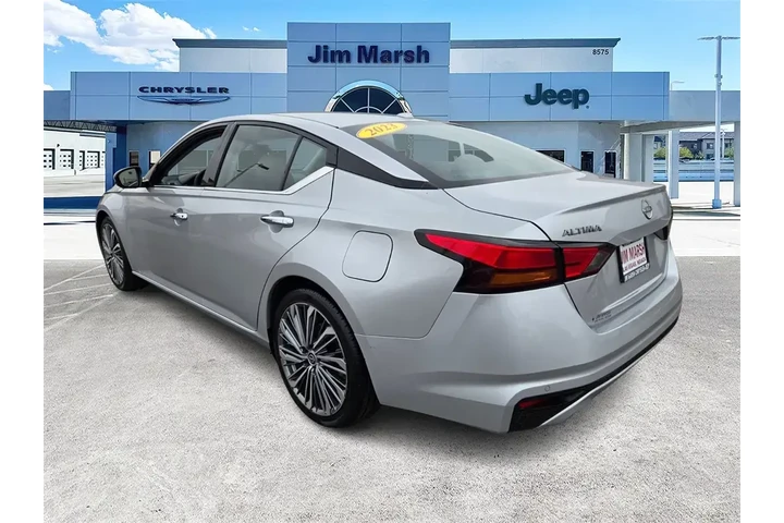 $19488 : Nissan Altima 2023 2.5 SL 4d image 4
