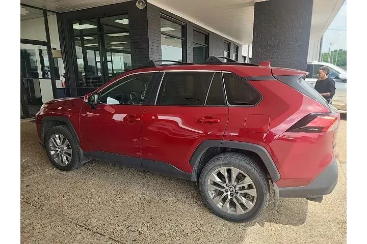 $34442 : Toyota RAV4 2024 XLE Premium image 8