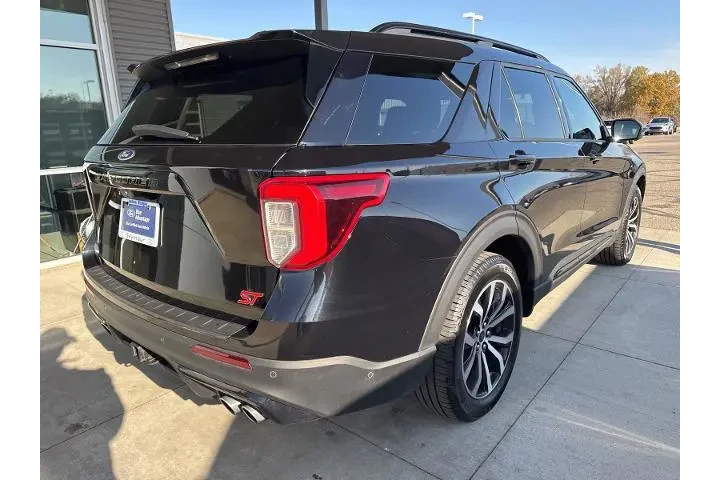 $25900 : Ford Explorer 2020 AWD ST 4d image 8