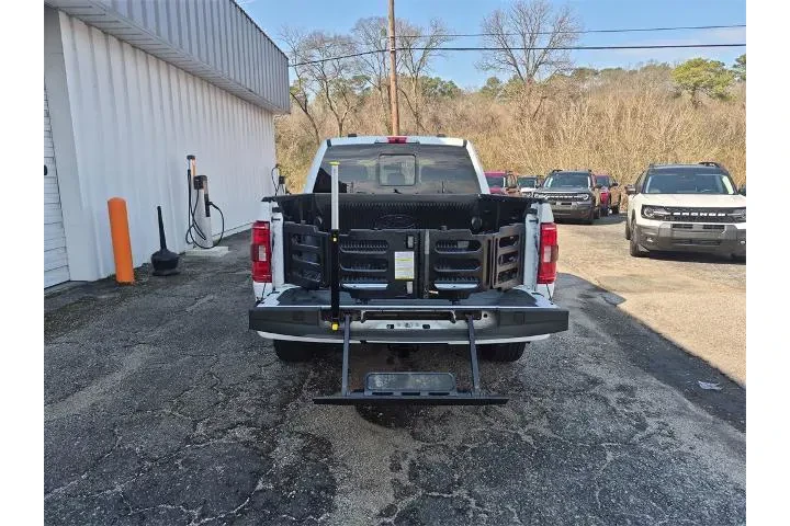 $39888 : Ford F-150 2023 4x4 XLT 4dr image 7