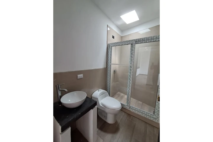 $1 : Rento apartamento z8 mixco image 6