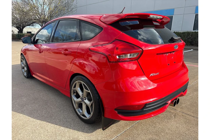 $12995 : 2016 Focus ST image 6