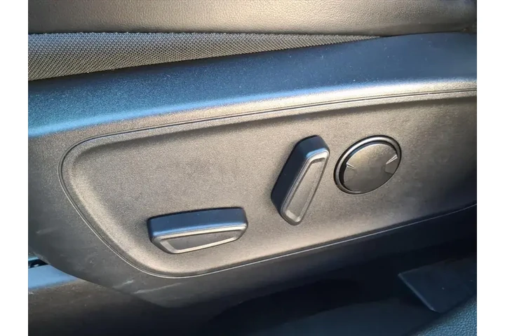 $24169 : Ford Escape 2025 AWD ST-Line image 10