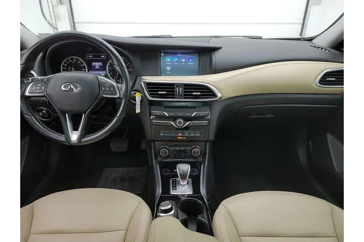 $13998 : INFINITI QX30 2017 Premium 4 image 9